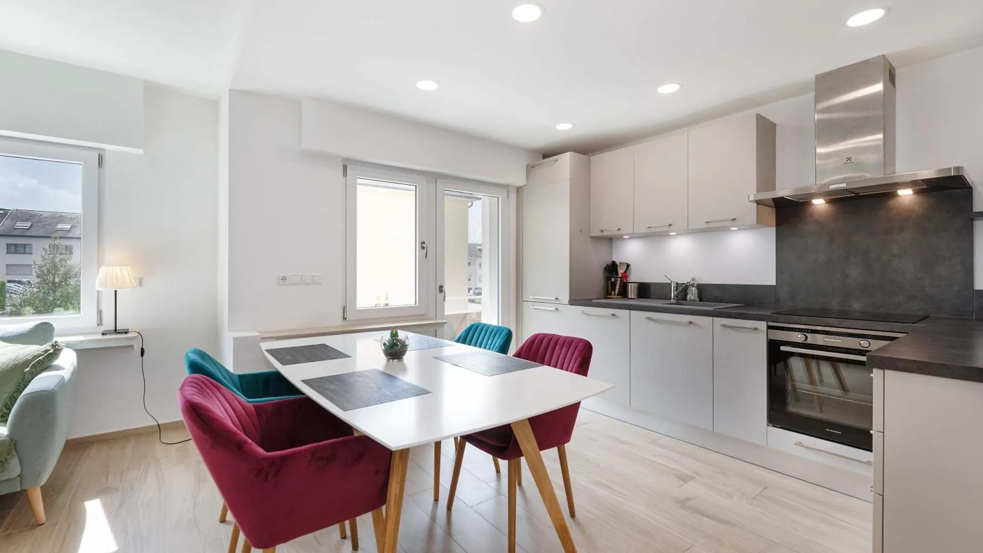 Modern 2Br Apt With Balcony In Central Howald Hesperange