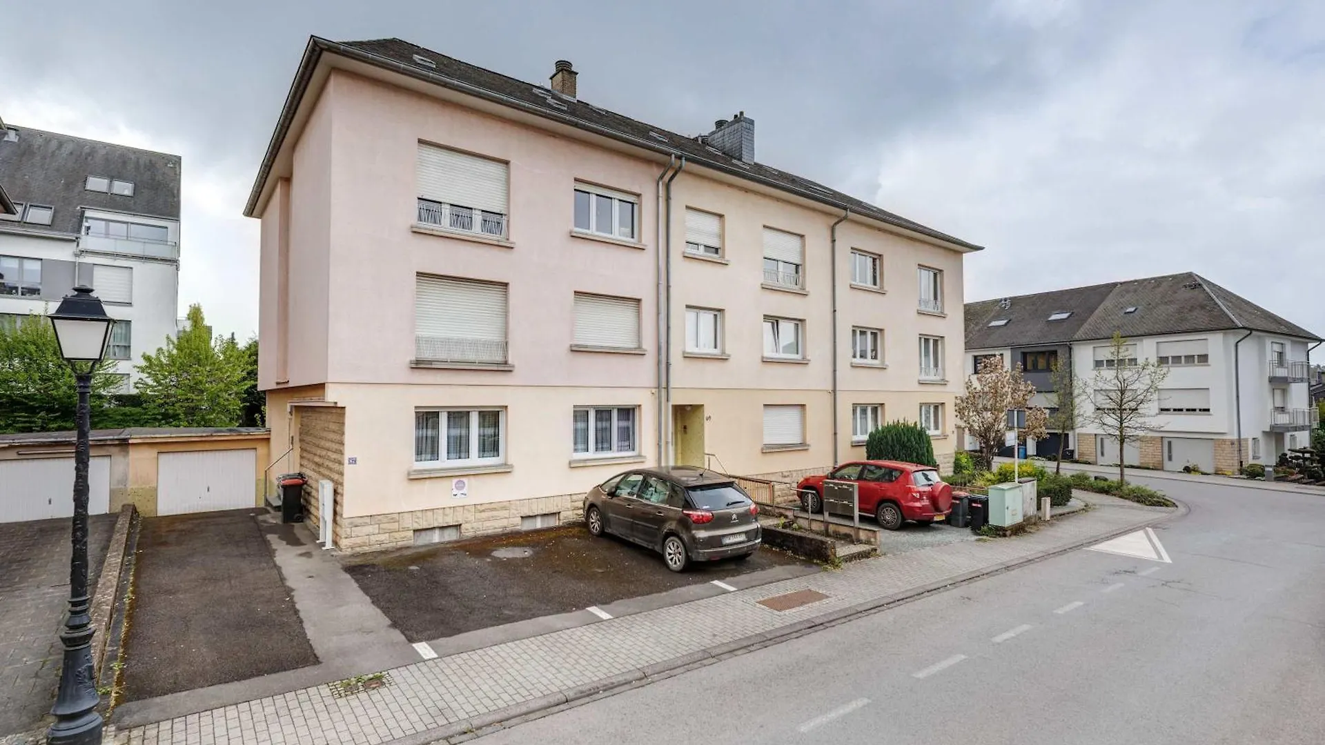 Modern 2Br Apt With Balcony In Central Howald Hesperange Apartment