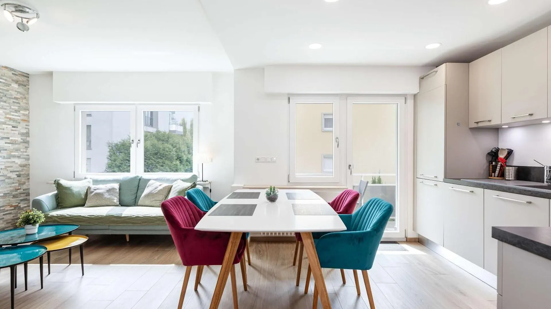 Modern 2Br Apt With Balcony In Central Howald Hesperange
