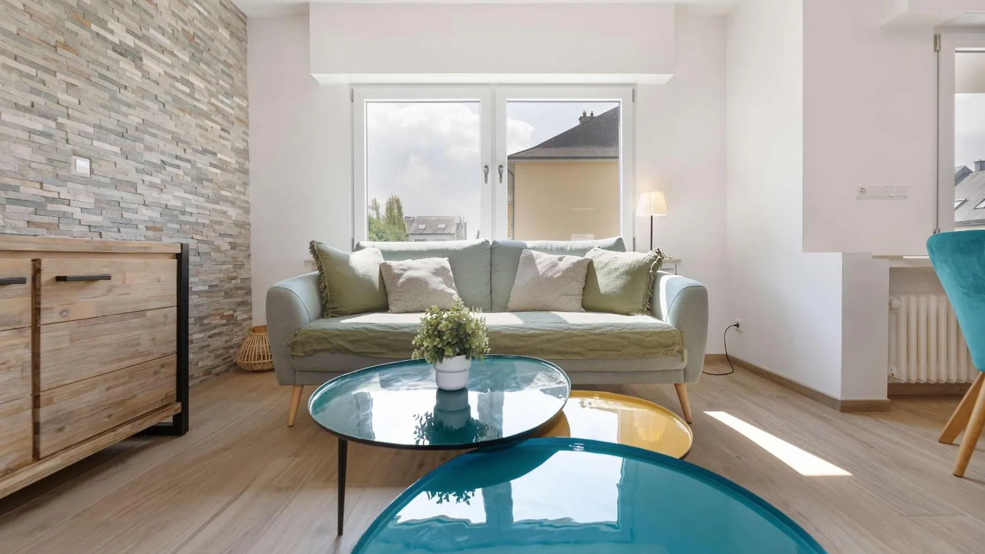 Modern 2Br Apt With Balcony In Central Howald Hesperange